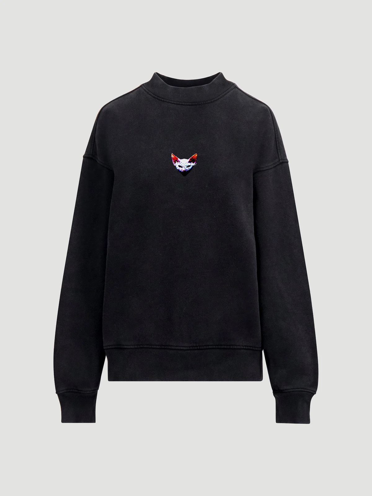 Woman wearing black Crewneck